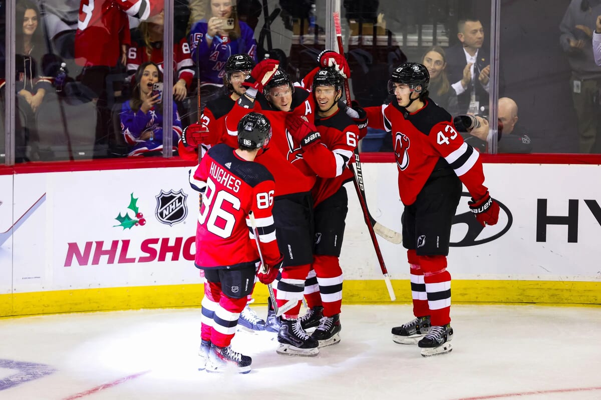 Devils Defeat Ducks 4-1 Behind Early Goals and Nico Daws